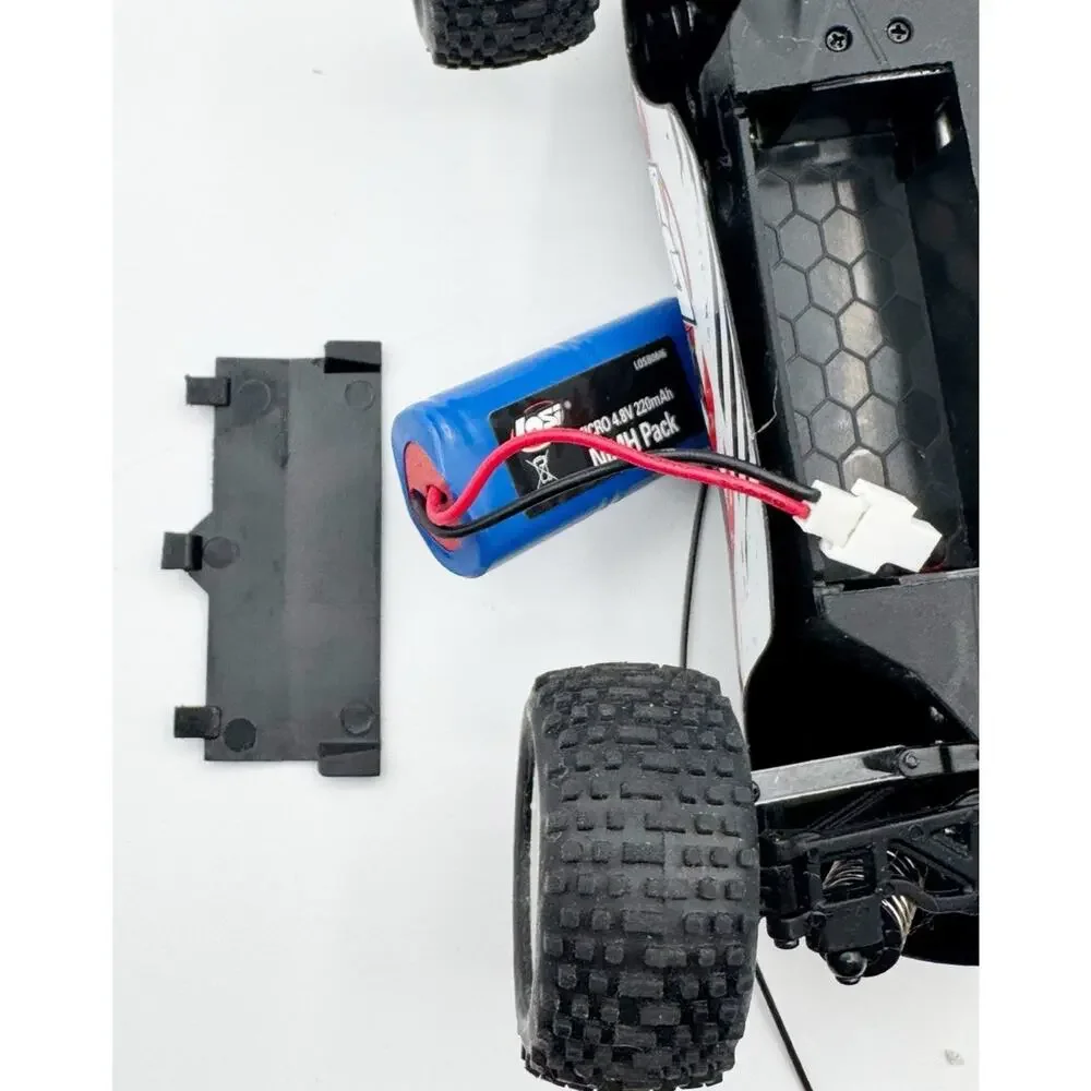 Losi Micro Truggy 1/24 Scale Electric RTR 4WD White Black Stadium Truck ONLY RC